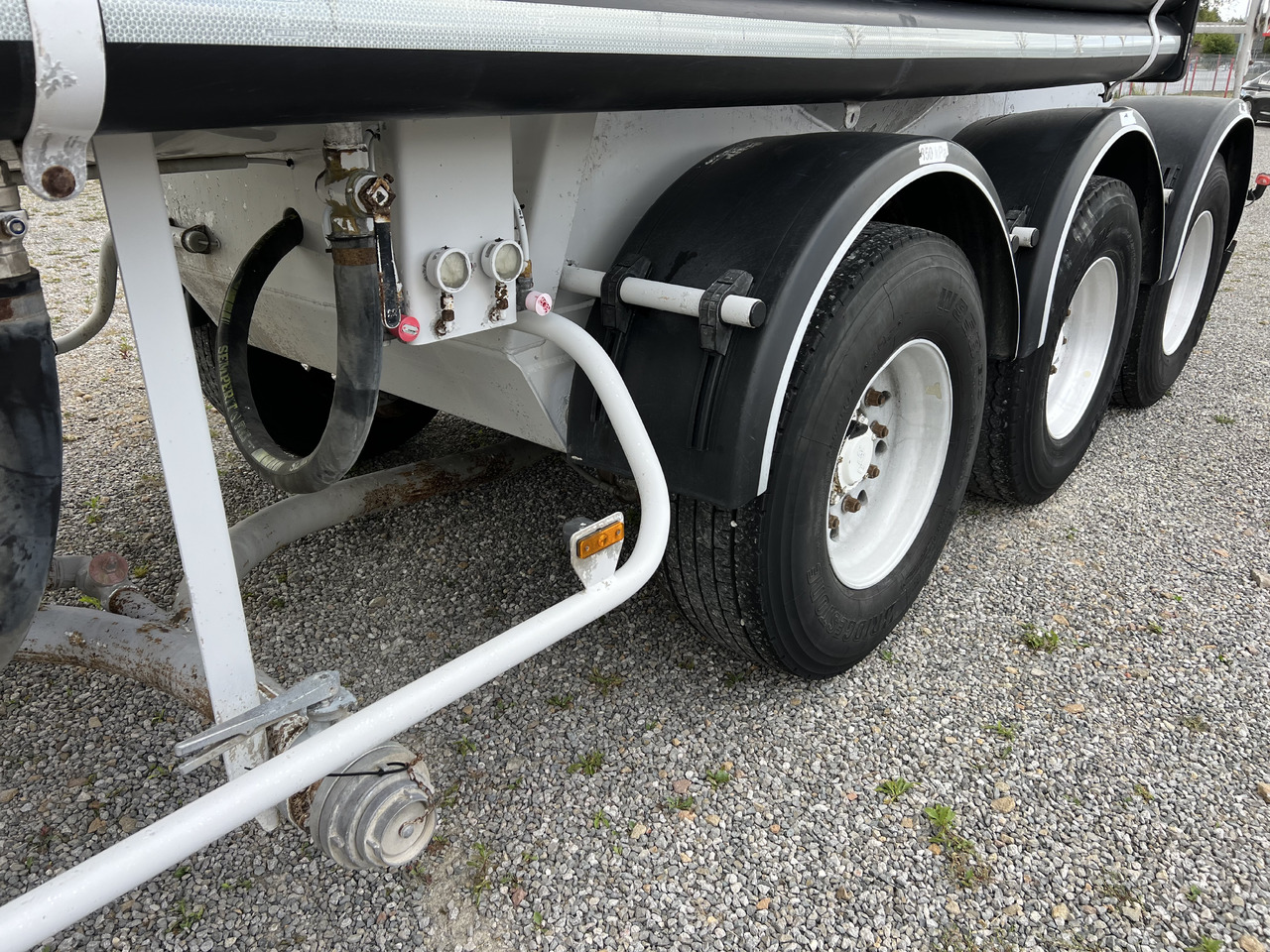 SPITZER S27DR-F010 - Silo cisterna: obrázek 5 SPITZER S27DR-F010 - Silo cisterna: obrázek 5