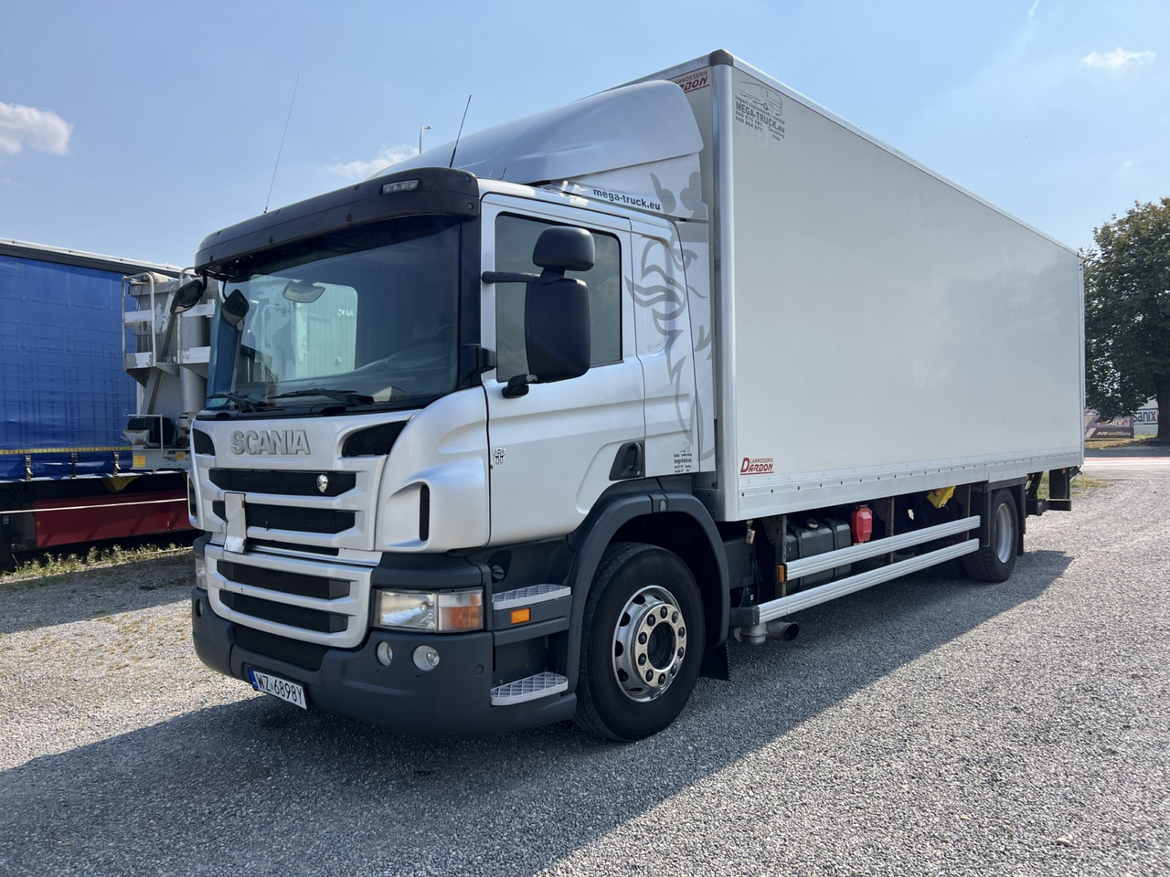 Nákladní automobil valníkový/ Plošinový Scania P320: obrázek 43