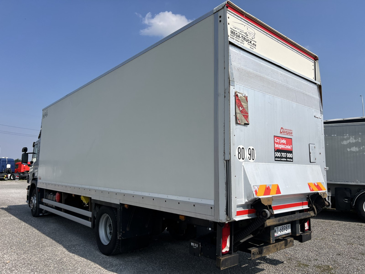 Nákladní automobil valníkový/ Plošinový Scania P320: obrázek 48