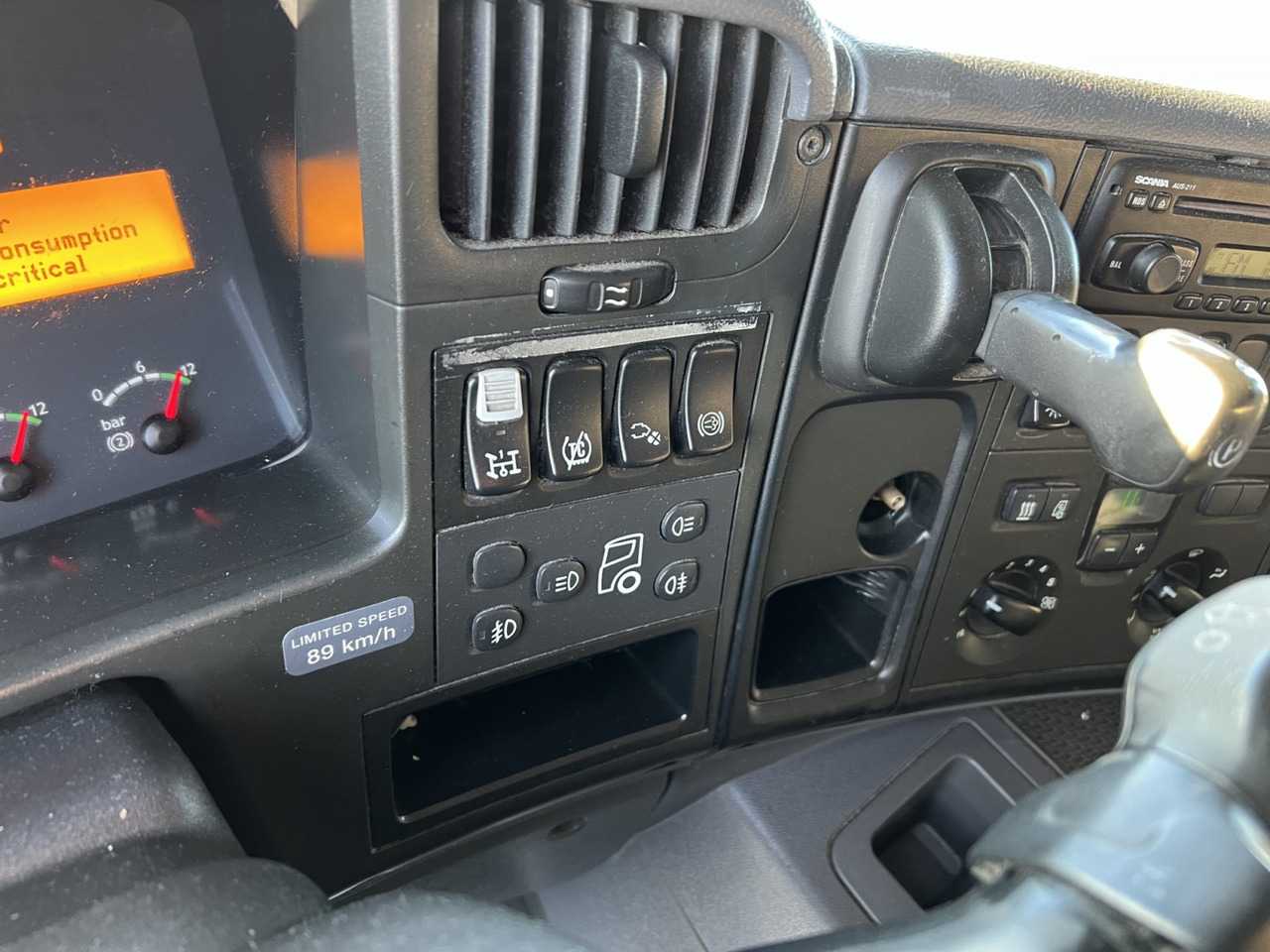 Tahač SCANIA P380: obrázek 16