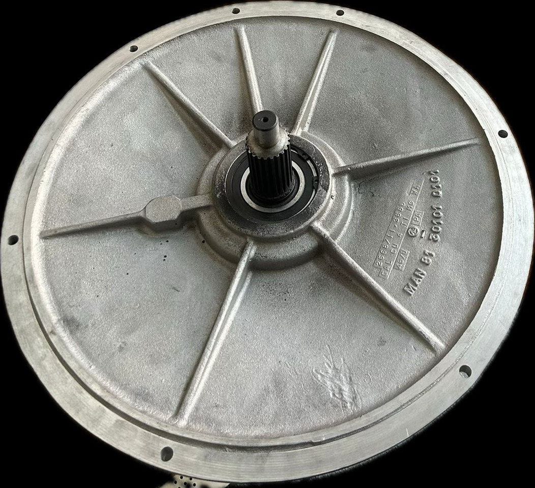 MAN KAT 1-8X8-6X6-4X4-CLUTCH HOUSING-81301010101-MAREX-OFF-ROAD TRUCK - Náhradní díly: obrázek 1 MAN KAT 1-8X8-6X6-4X4-CLUTCH HOUSING-81301010101-MAREX-OFF-ROAD TRUCK - Náhradní díly: obrázek 1