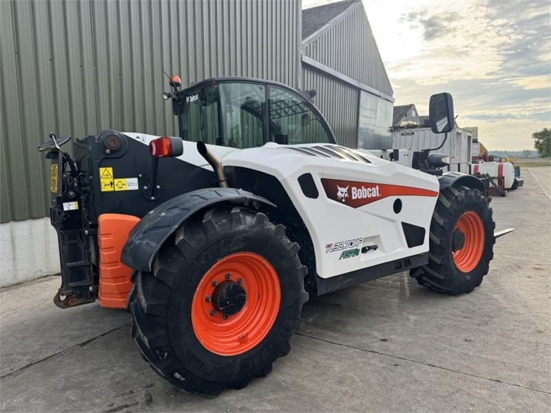 Bobcat TL38.70HF Agri - Teleskopický manipulátor: obrázek 2 Bobcat TL38.70HF Agri - Teleskopický manipulátor: obrázek 2
