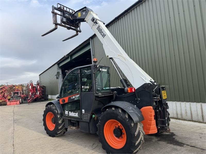 Bobcat TL38.70HF Agri - Teleskopický manipulátor: obrázek 4 Bobcat TL38.70HF Agri - Teleskopický manipulátor: obrázek 4
