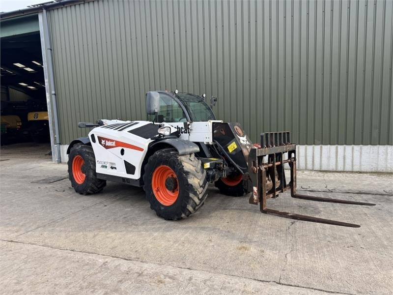 Bobcat TL38.70HF Agri - Teleskopický manipulátor: obrázek 1 Bobcat TL38.70HF Agri - Teleskopický manipulátor: obrázek 1