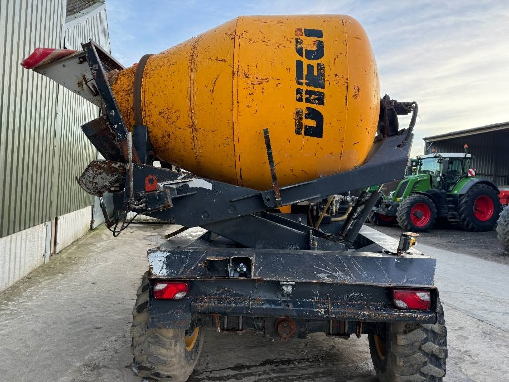 Dieci LH 683 Self Propelled Cement Mixer - Autodomíchávač: obrázek 5 Dieci LH 683 Self Propelled Cement Mixer - Autodomíchávač: obrázek 5