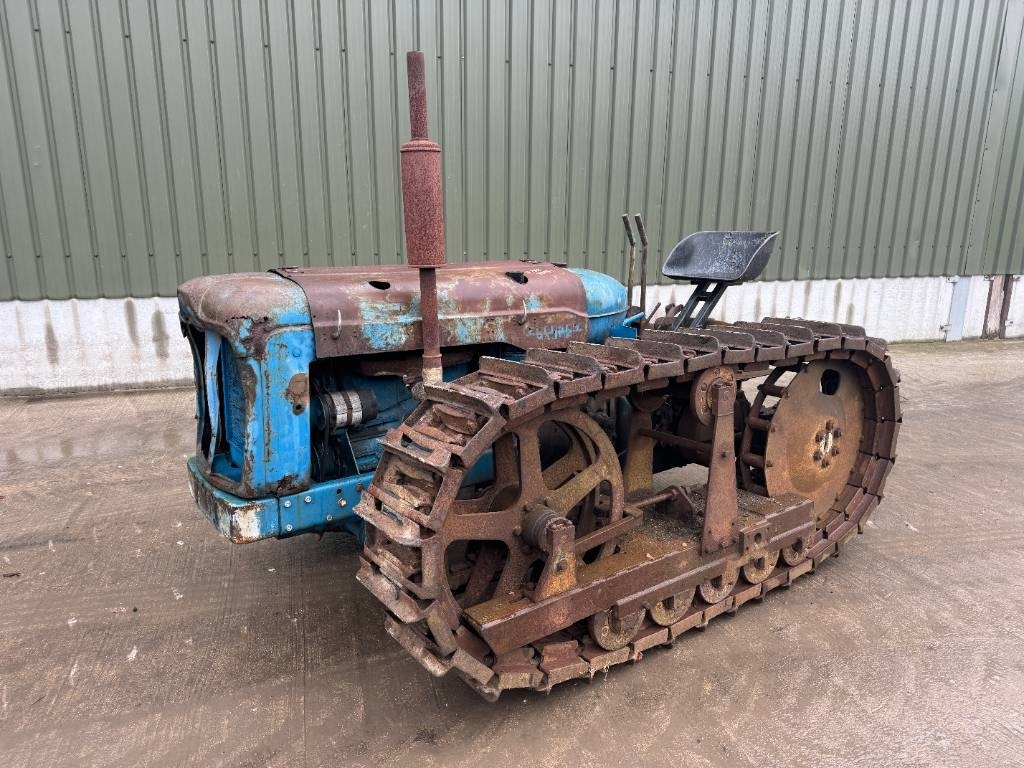 Fordson Major Crawler - Traktor: obrázek 2 Fordson Major Crawler - Traktor: obrázek 2