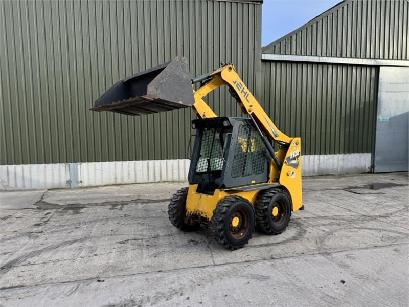 Gehl R135 Skid Steer - Smykový nakladač: obrázek 1 Gehl R135 Skid Steer - Smykový nakladač: obrázek 1