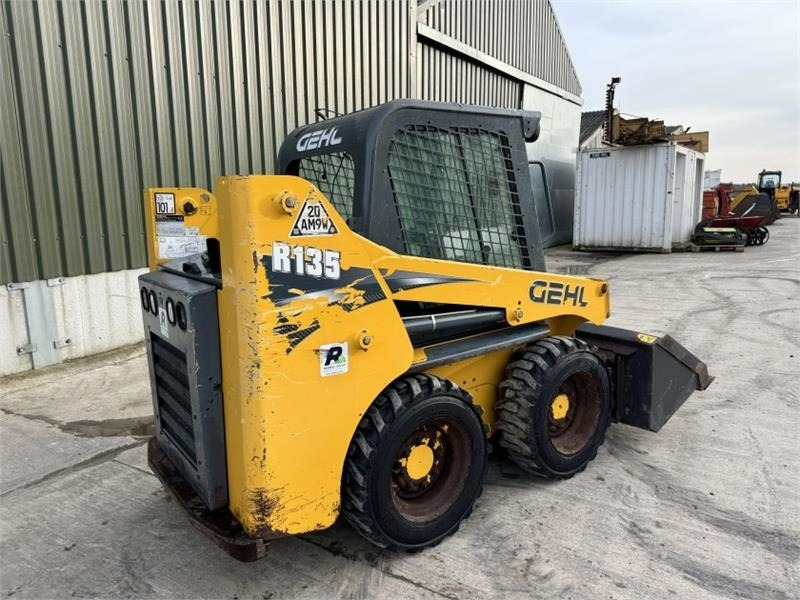 Gehl R135 Skid Steer - Smykový nakladač: obrázek 4 Gehl R135 Skid Steer - Smykový nakladač: obrázek 4