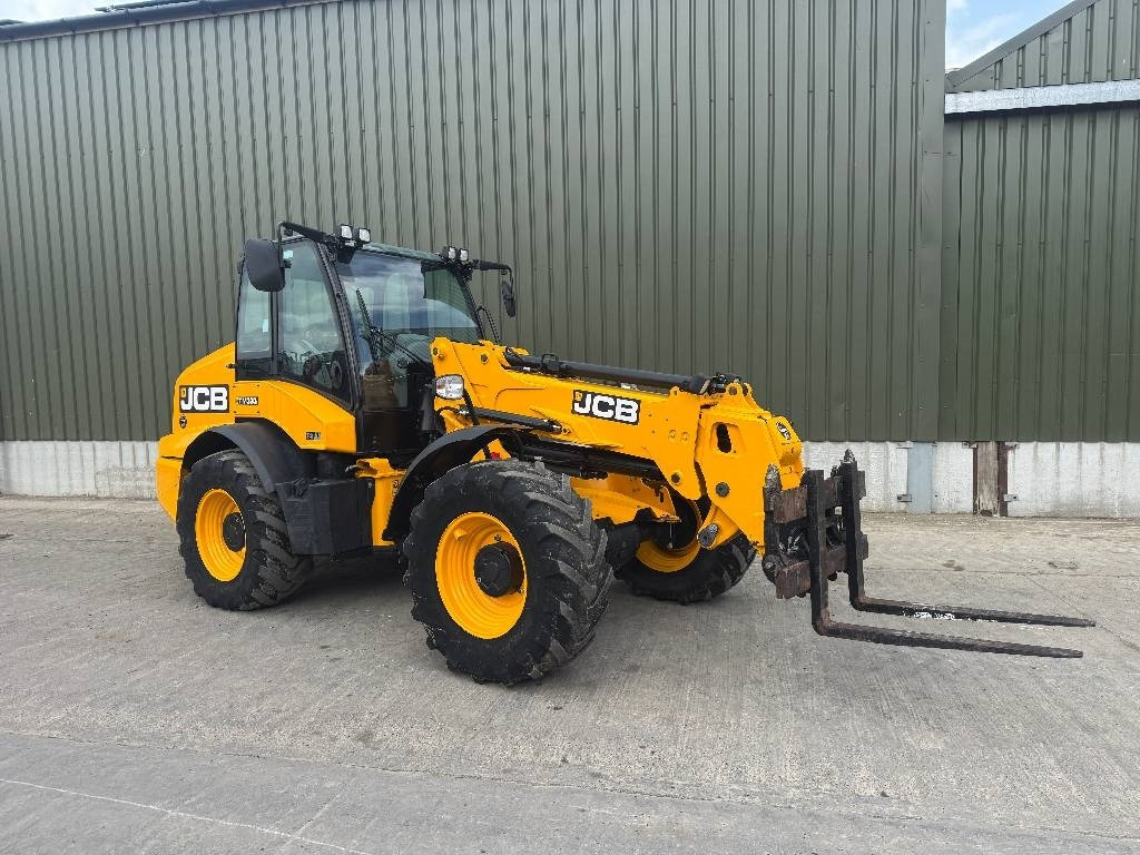 JCB TM 320 S - Teleskopický manipulátor: obrázek 1 JCB TM 320 S - Teleskopický manipulátor: obrázek 1
