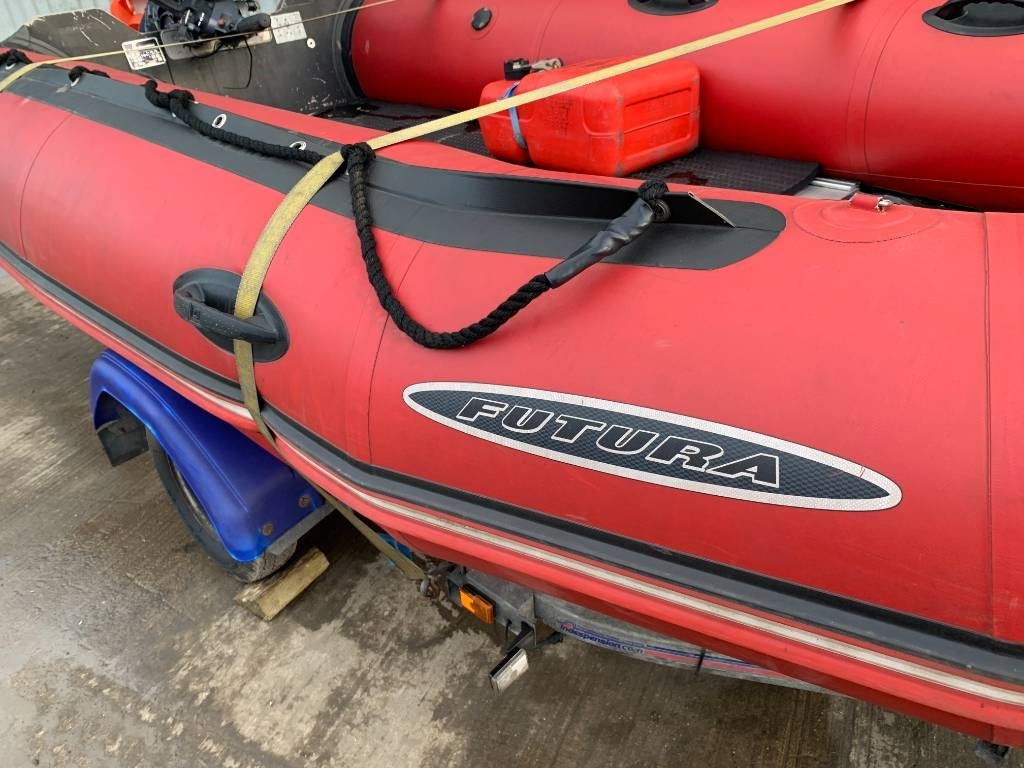 Zodiac Futura MK11 Boat - Jiná technika: obrázek 4 Zodiac Futura MK11 Boat - Jiná technika: obrázek 4
