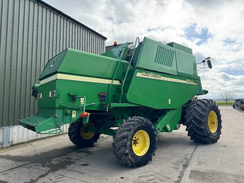 John Deere 1550 WTS - Sklízecí mlátička: obrázek 3 John Deere 1550 WTS - Sklízecí mlátička: obrázek 3