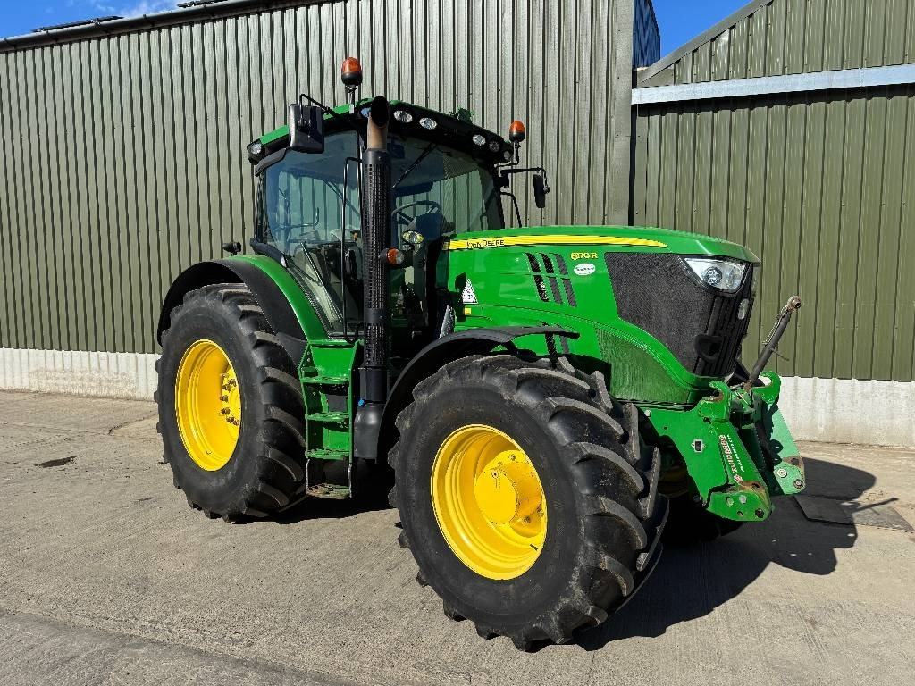 John Deere 6170 R - Traktor: obrázek 3 John Deere 6170 R - Traktor: obrázek 3
