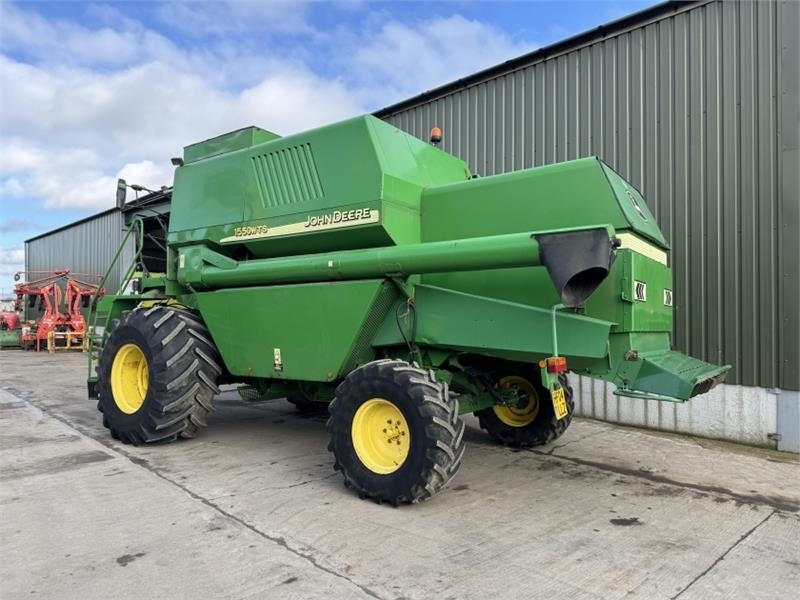 John Deere John Deere 1550 WTS c/w 620R Header - Příslušenství ke kombajnům: obrázek 4 John Deere John Deere 1550 WTS c/w 620R Header - Příslušenství ke kombajnům: obrázek 4