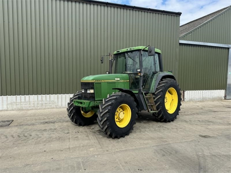 John Deere John Deere 6800 Tractor - Traktor: obrázek 1 John Deere John Deere 6800 Tractor - Traktor: obrázek 1
