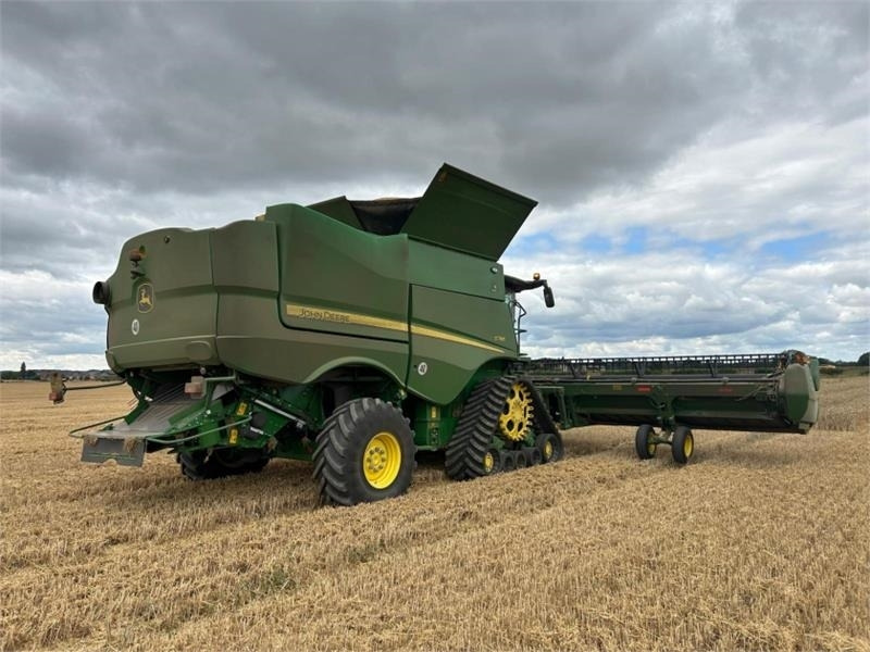 John Deere S785 4WD c/w 735D Header **Video Below** - Příslušenství ke kombajnům: obrázek 5 John Deere S785 4WD c/w 735D Header **Video Below** - Příslušenství ke kombajnům: obrázek 5