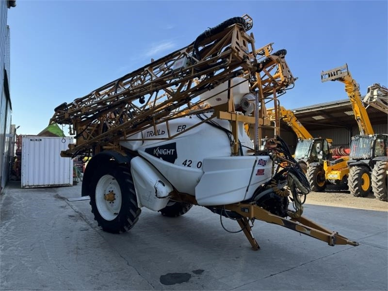 Knight Knight Trailblazer 4200l 36m Trailed Sprayer - Nesený postřikovač: obrázek 5 Knight Knight Trailblazer 4200l 36m Trailed Sprayer - Nesený postřikovač: obrázek 5