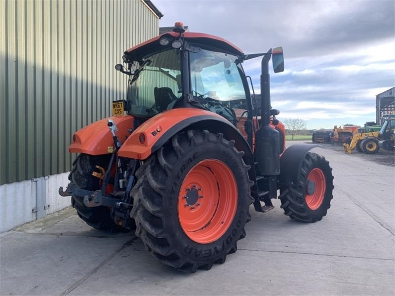 Kubota Kubota M7131 - Traktor: obrázek 4 Kubota Kubota M7131 - Traktor: obrázek 4
