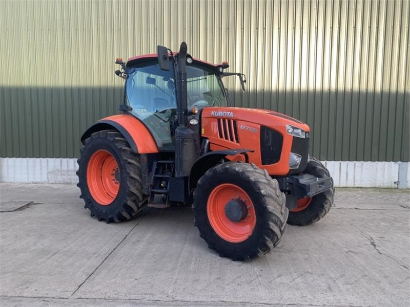 Kubota M7131 - Traktor: obrázek 3 Kubota M7131 - Traktor: obrázek 3