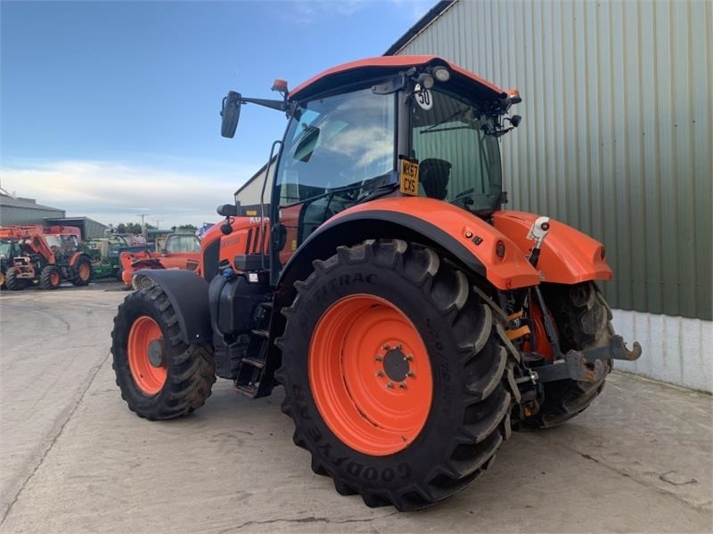 Kubota M7131 - Traktor: obrázek 2 Kubota M7131 - Traktor: obrázek 2