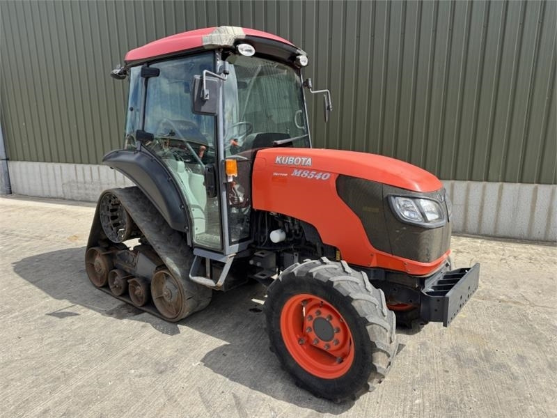 Kubota M8540 Narrow Half Track *85 HP* - Traktor: obrázek 3 Kubota M8540 Narrow Half Track *85 HP* - Traktor: obrázek 3