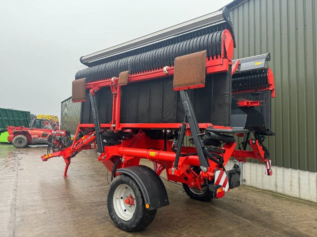 Kuhn Merge Maxx 950 - Obraceč/ Shrnovač: obrázek 3 Kuhn Merge Maxx 950 - Obraceč/ Shrnovač: obrázek 3