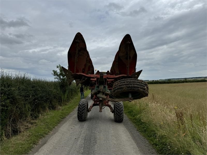 Kverneland 10 Furrow RW100 Varimat Plough **Video Below** - Pluh: obrázek 4 Kverneland 10 Furrow RW100 Varimat Plough **Video Below** - Pluh: obrázek 4