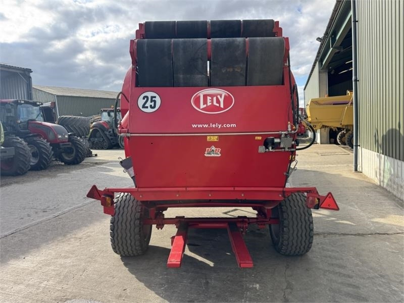 Lely Welger RP415 Round Baler **Low Bale Count** **Vide - Lis na válcové balíky: obrázek 3 Lely Welger RP415 Round Baler **Low Bale Count** **Vide - Lis na válcové balíky: obrázek 3