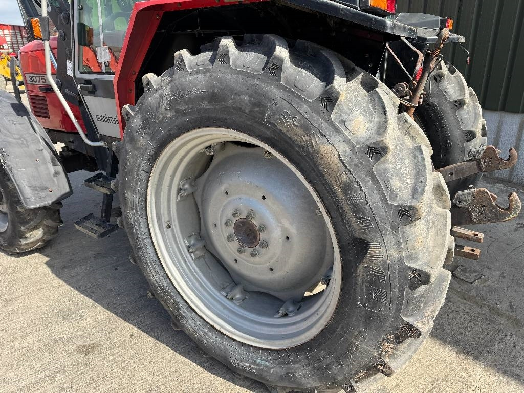 Massey Ferguson 3075 Dynashift - Traktor: obrázek 5 Massey Ferguson 3075 Dynashift - Traktor: obrázek 5