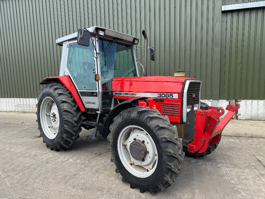 Massey Ferguson 3085 Dynashift - Traktor: obrázek 3 Massey Ferguson 3085 Dynashift - Traktor: obrázek 3