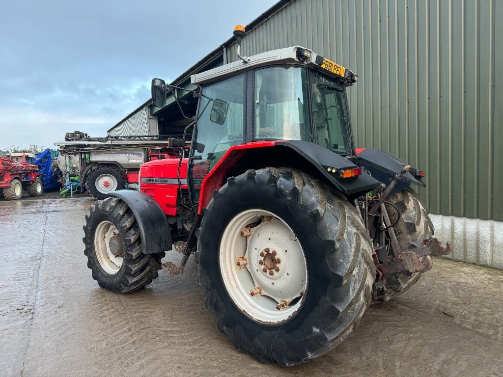 Massey Ferguson 8130 - Traktor: obrázek 3 Massey Ferguson 8130 - Traktor: obrázek 3
