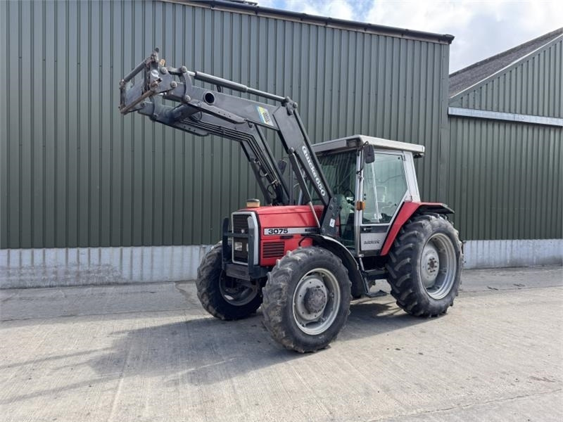Massey Ferguson Massey Ferguson 3075 Dynashift *Low Hours* - Traktor: obrázek 1 Massey Ferguson Massey Ferguson 3075 Dynashift *Low Hours* - Traktor: obrázek 1