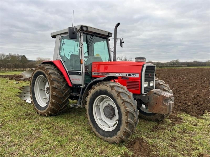 Massey Ferguson Massey Ferguson 3120 Dynashift - Traktor: obrázek 3 Massey Ferguson Massey Ferguson 3120 Dynashift - Traktor: obrázek 3