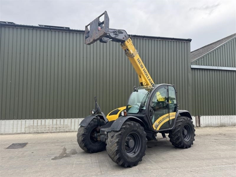 New Holland New Holland TH 7.42 Elite Telehandler - Teleskopický manipulátor: obrázek 3 New Holland New Holland TH 7.42 Elite Telehandler - Teleskopický manipulátor: obrázek 3