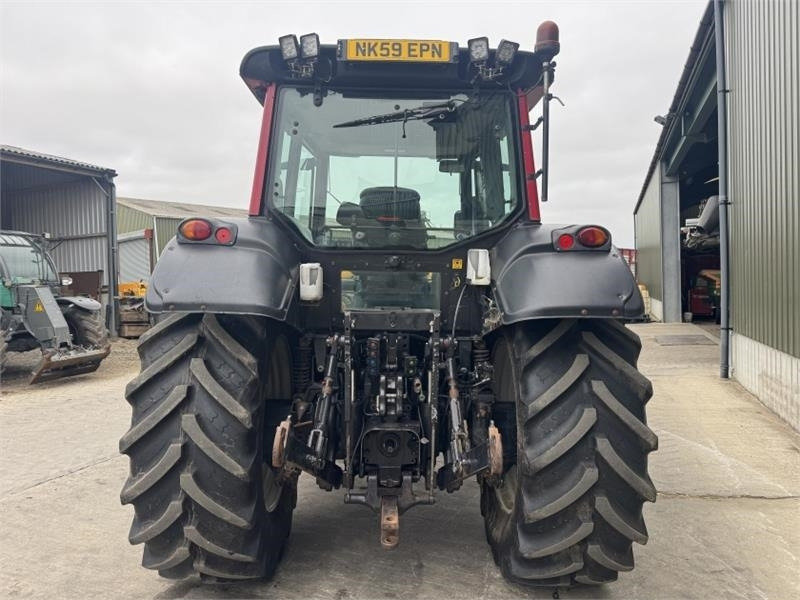 Valtra N121 Tractor - Traktor: obrázek 5 Valtra N121 Tractor - Traktor: obrázek 5