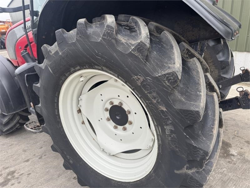 Traktor Valtra Valtra N121 Tractor: obrázek 9