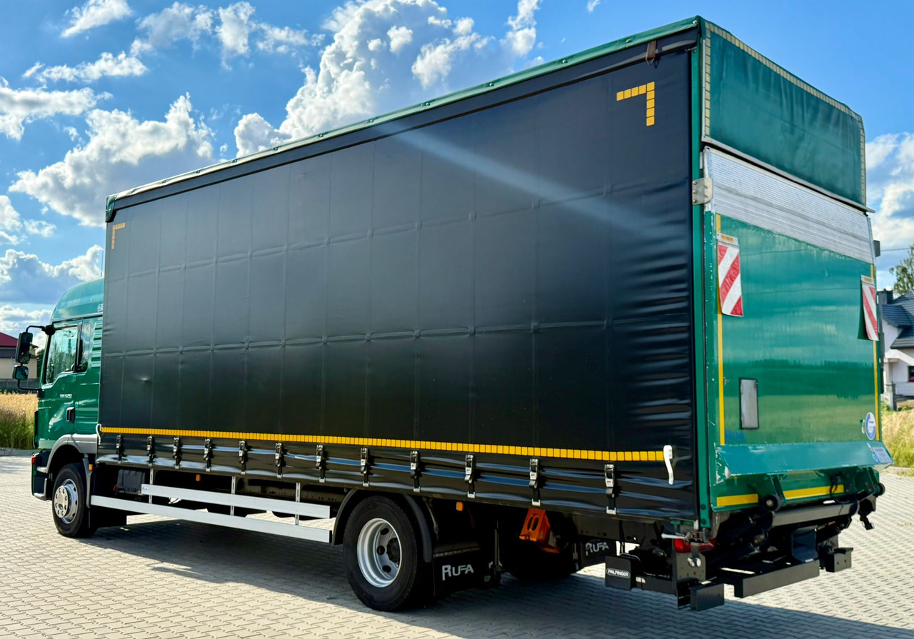 MAN TGM 12.250 / TGL 12.250 / FIRANKA / WINDA / AUTOMAT / 18 PALET / SYPIALKA / 2017 ROK - Plachtový nákladní auto: obrázek 4 MAN TGM 12.250 / TGL 12.250 / FIRANKA / WINDA / AUTOMAT / 18 PALET / SYPIALKA / 2017 ROK - Plachtový nákladní auto: obrázek 4
