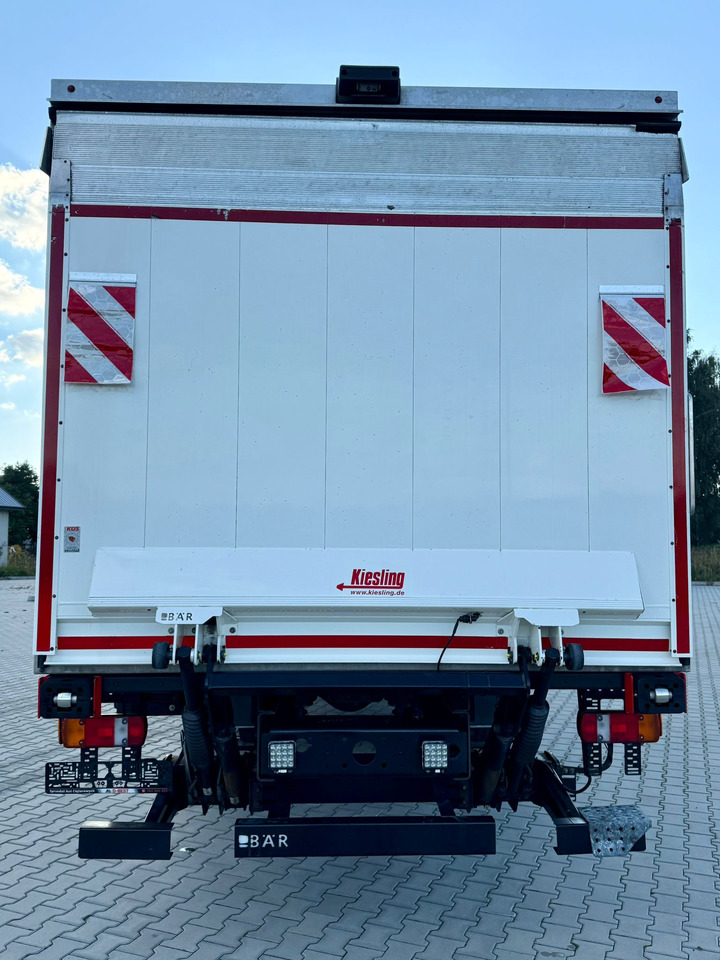 MAN TGM 15.290 / CHŁODNIA / WINDA / 8.3 M DŁUGOŚCI / 20 EUROPALET / THERMO KING / +30/-30 / AUTOMAT / 2021 ROK / SERWISOWANY - Chladírenský nákladní automobil: obrázek 5 MAN TGM 15.290 / CHŁODNIA / WINDA / 8.3 M DŁUGOŚCI / 20 EUROPALET / THERMO KING / +30/-30 / AUTOMAT / 2021 ROK / SERWISOWANY - Chladírenský nákladní automobil: obrázek 5