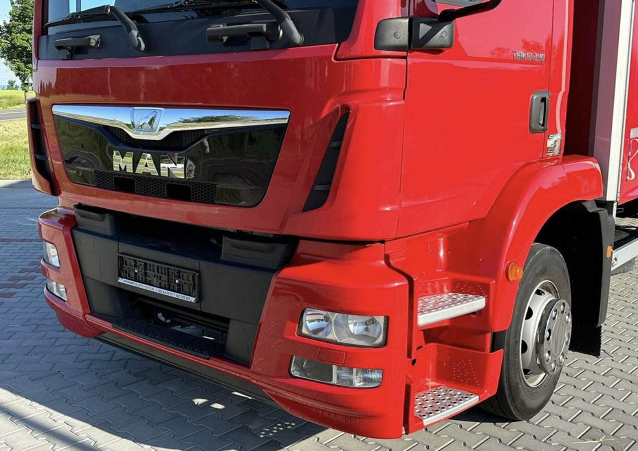 Plachtový nákladní auto MAN TGM 15.290 / FIRANKA / 21 EUROPALET / AUTOMAT: obrázek 11
