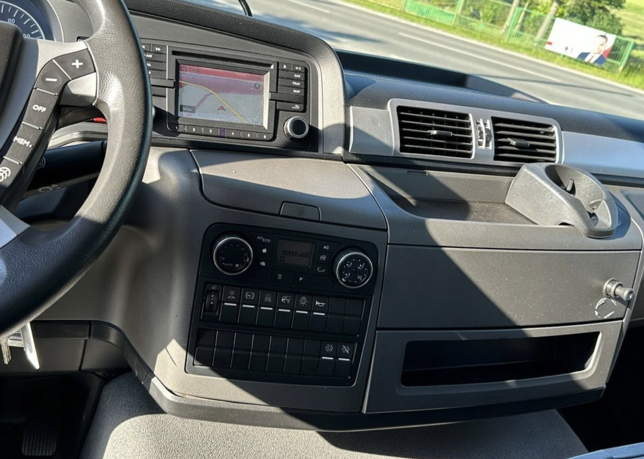 Plachtový nákladní auto MAN TGM 15.290 / FIRANKA / 21 EUROPALET / AUTOMAT: obrázek 24