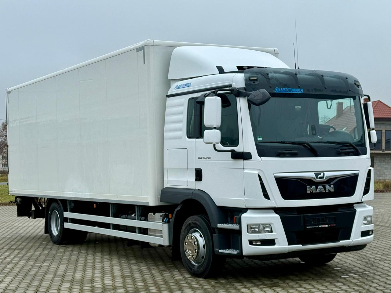 MAN TGM 15.290 / IZOTERMA / WINDA / 18 PALET / AUTOMAT / SYPIALKA / - Izotermický nákladní automobil: obrázek 1 MAN TGM 15.290 / IZOTERMA / WINDA / 18 PALET / AUTOMAT / SYPIALKA / - Izotermický nákladní automobil: obrázek 1