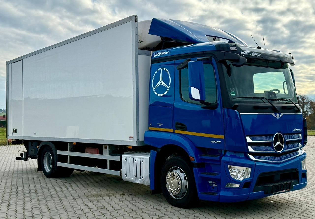 MERCEDES-BENZ ACTROS 1836 / CHŁODNIA / WINDA / 18 PALET / SILNIK 10677 cm3 / CARRIER / SYPIALKA / AUTOMAT / 2018 ROK - Chladírenský nákladní automobil: obrázek 1 MERCEDES-BENZ ACTROS 1836 / CHŁODNIA / WINDA / 18 PALET / SILNIK 10677 cm3 / CARRIER / SYPIALKA / AUTOMAT / 2018 ROK - Chladírenský nákladní automobil: obrázek 1