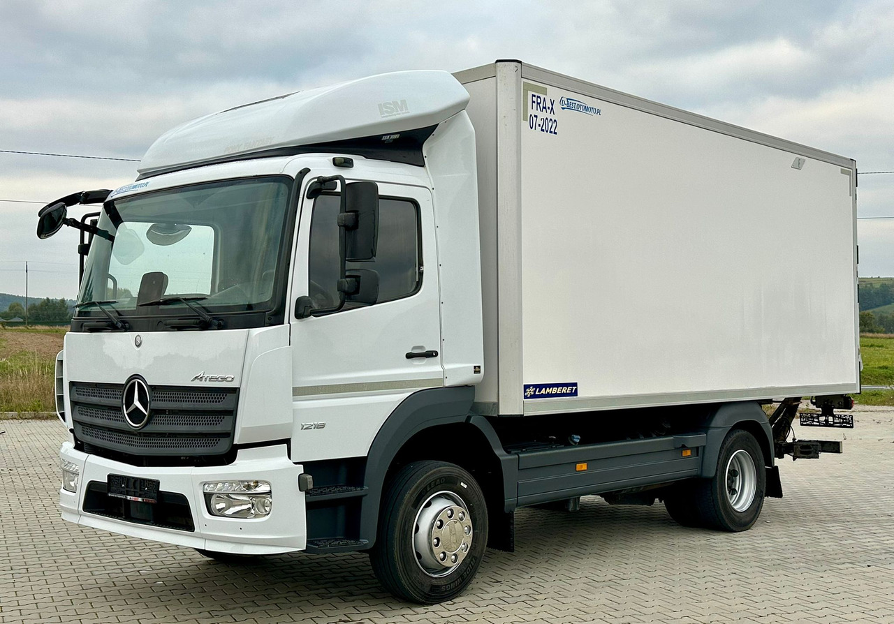 MERCEDES-BENZ ATEGO 1218 / CHŁODNIA / WINDA / 12 PALET / 5.10 M DŁUGOŚCI / AUTOMAT / LAMBERET / 5090 KG ŁADOWNOŚCI - Chladírenský nákladní automobil: obrázek 2 MERCEDES-BENZ ATEGO 1218 / CHŁODNIA / WINDA / 12 PALET / 5.10 M DŁUGOŚCI / AUTOMAT / LAMBERET / 5090 KG ŁADOWNOŚCI - Chladírenský nákladní automobil: obrázek 2