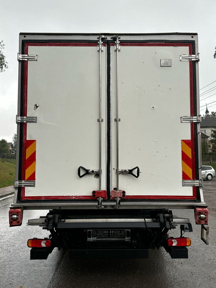RENAULT D 14 / 240 / CHŁODNIA / WINDA / 16 EUROPALET / 6.7 M DŁUGOŚCI / BI-TEMPERATURA / CARRIER SUPRA 850 - Chladírenský nákladní automobil: obrázek 5 RENAULT D 14 / 240 / CHŁODNIA / WINDA / 16 EUROPALET / 6.7 M DŁUGOŚCI / BI-TEMPERATURA / CARRIER SUPRA 850 - Chladírenský nákladní automobil: obrázek 5