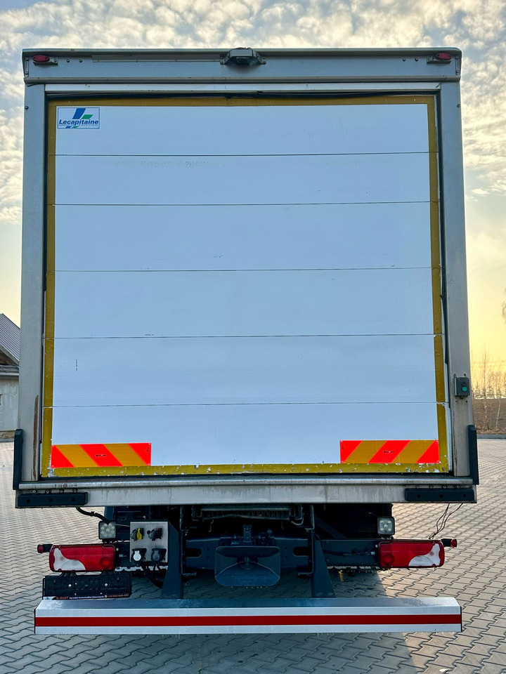 SCANIA G360 / IZOTERMA / 6.8 M DŁUGOŚCI / AUTOMAT / CAŁA NA PODUSZKACH / KLIMA POSTOJOWA / ELEKTRYCZNA ROLETA TYŁ / SYPIALKA - Izotermický nákladní automobil: obrázek 4 SCANIA G360 / IZOTERMA / 6.8 M DŁUGOŚCI / AUTOMAT / CAŁA NA PODUSZKACH / KLIMA POSTOJOWA / ELEKTRYCZNA ROLETA TYŁ / SYPIALKA - Izotermický nákladní automobil: obrázek 4