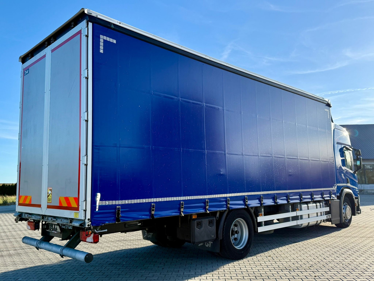 SCANIA P280 / FIRANKA / 20 EUROPALET / SYPIALKA / SILNIK 6 / AUTOMAT - Plachtový nákladní auto: obrázek 5 SCANIA P280 / FIRANKA / 20 EUROPALET / SYPIALKA / SILNIK 6 / AUTOMAT - Plachtový nákladní auto: obrázek 5