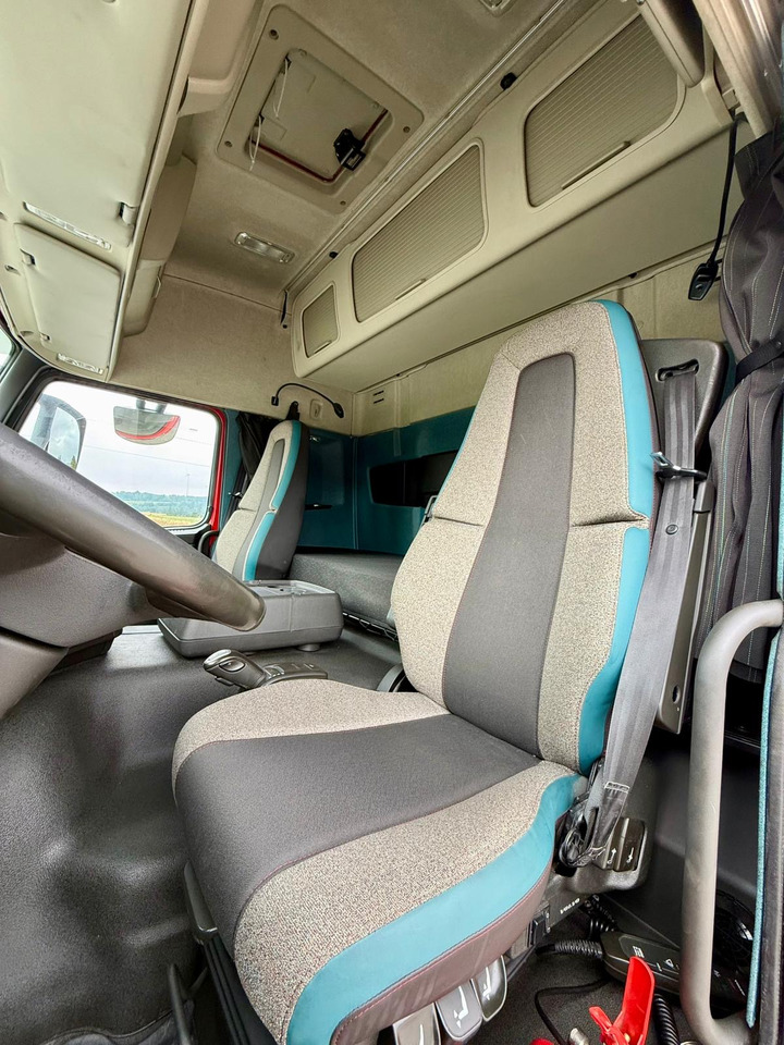 VOLVO FM 410 / FIRANKA / 18 EUROPALET / AUTOMAT / SYPIALKA / SPROWADZONE / 2017 ROK leasing VOLVO FM 410 / FIRANKA / 18 EUROPALET / AUTOMAT / SYPIALKA / SPROWADZONE / 2017 ROK: obrázek 15 VOLVO FM 410 / FIRANKA / 18 EUROPALET / AUTOMAT / SYPIALKA / SPROWADZONE / 2017 ROK leasing VOLVO FM 410 / FIRANKA / 18 EUROPALET / AUTOMAT / SYPIALKA / SPROWADZONE / 2017 ROK: obrázek 15