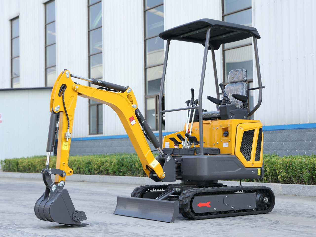 Müller Machinery Diesel Mini excavator 1.6 Ton - Müller Machinery MB 16 - SH Laidong LL380B motor - Mini rýpadlo: obrázek 4 Müller Machinery Diesel Mini excavator 1.6 Ton - Müller Machinery MB 16 - SH Laidong LL380B motor - Mini rýpadlo: obrázek 4