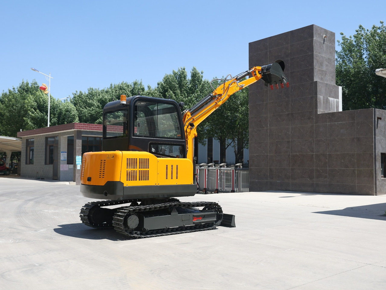 Müller Machinery Diesel Mini excavator 4 ton - Müller Machinery MB 40 - KSH Xinchai 4D32 Motor - Mini rýpadlo: obrázek 4 Müller Machinery Diesel Mini excavator 4 ton - Müller Machinery MB 40 - KSH Xinchai 4D32 Motor - Mini rýpadlo: obrázek 4