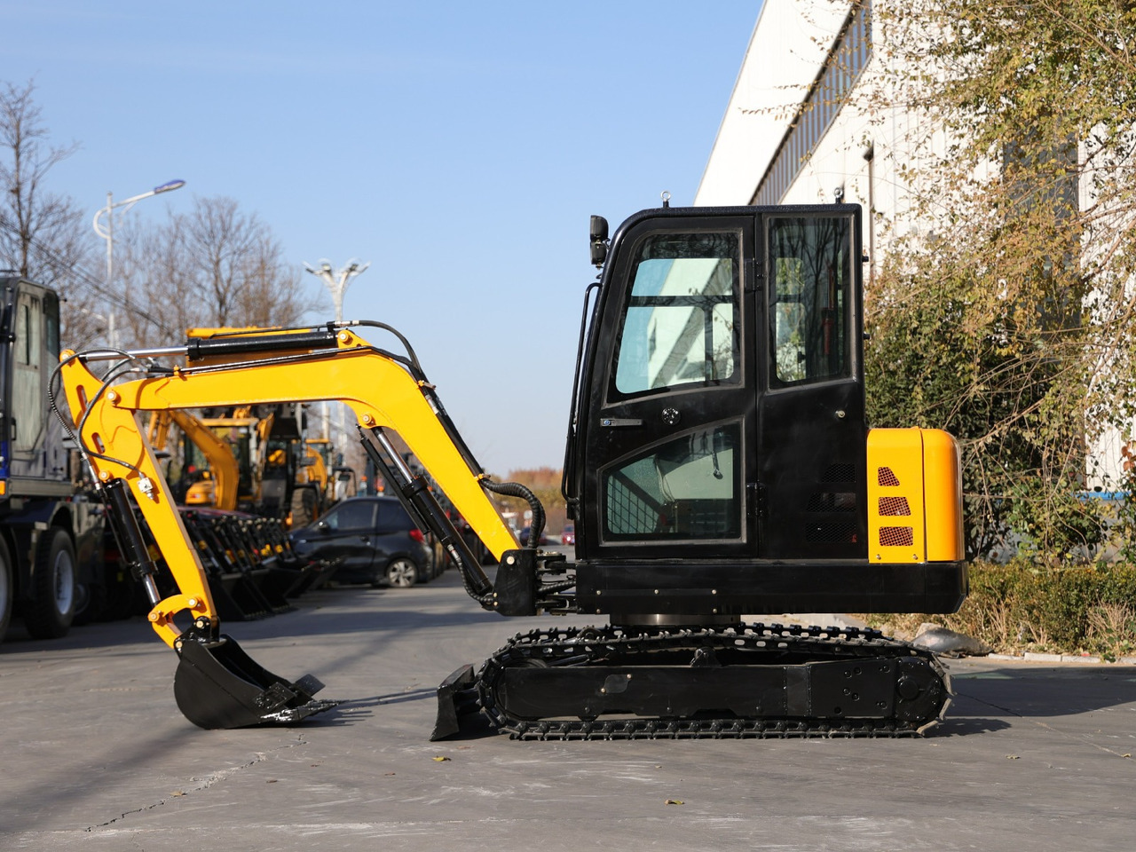 Müller Machinery - Xinchai 4D32 Motor Diesel Mini excavator 3.5 Ton - Müller Machinery MB 35 - VKSH - Mini rýpadlo: obrázek 1 Müller Machinery - Xinchai 4D32 Motor Diesel Mini excavator 3.5 Ton - Müller Machinery MB 35 - VKSH - Mini rýpadlo: obrázek 1