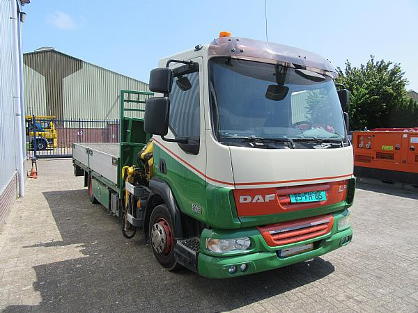DAF DAF FA LF 45.160 & HIAB crane. - Nákladní automobil valníkový/ Plošinový, Auto s hydraulickou rukou: obrázek 4 DAF DAF FA LF 45.160 & HIAB crane. - Nákladní automobil valníkový/ Plošinový, Auto s hydraulickou rukou: obrázek 4